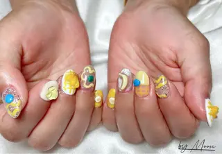 ネイル Moon Nailsのネイルデザイン