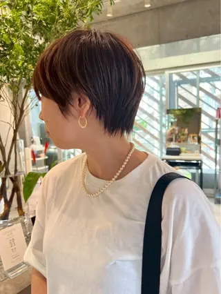 ショート 中村拓磨 明るい白髪染めのヘアスタイル
