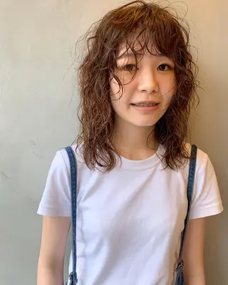 ミディアム パーマ Spiel KOMOのヘアスタイル