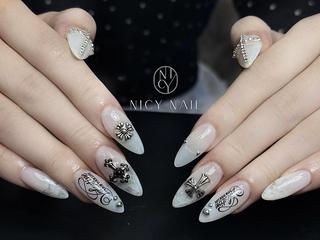 ネイル Rika_ Nicy Nailのネイルデザイン
