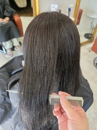 カラー 川瀬 夢来のヘアスタイル