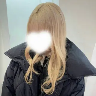 セミロング カラー 🥣あゆ/梅田/ハイ トーン/ブリーチ🩶のヘアスタイル