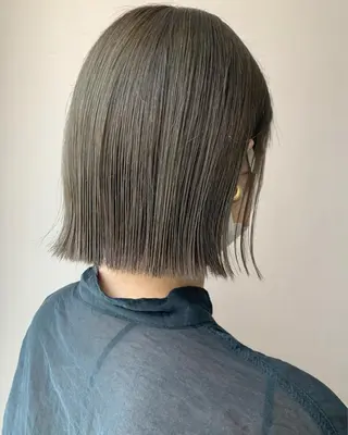 ショート カラー hubhair レイヤー/透明感のヘアスタイル
