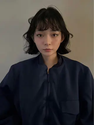 ショート ハイトーン/デザイン ハッシュカット/セナのヘアスタイル