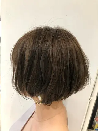 ショート カラー 飯塚 竜之介のヘアスタイル