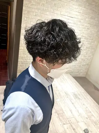 パーマ メンズ 曲がる縮毛矯正 LIBER 岩名のヘアスタイル