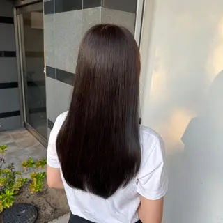 カラー 澤田 優のヘアスタイル