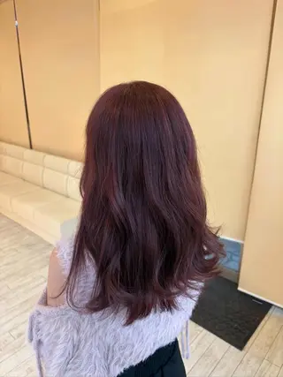 ロング カラー 西山 月鈴のヘアスタイル