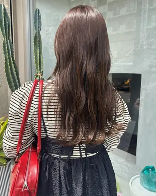 ロング カラー 都築 未来のヘアスタイル