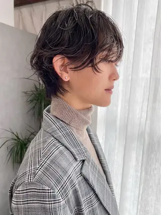 ショート レイヤーカット/透明 感カラー🩵中村友美のヘアスタイル
