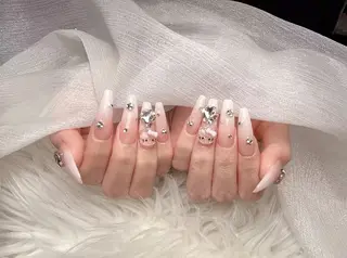 ネイル ENsalon AKIRAのネイルデザイン