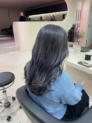 ロング カラー モテ髪ハイトーン🫧 serina🎀池袋のヘアスタイル