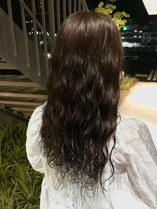 パーマ la fith hinaのヘアスタイル