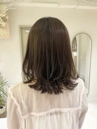ミディアム カラー レイヤー/小顔前髪 🤍wakaのヘアスタイル