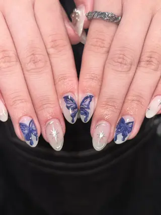 ネイル さゆり￤推しキャラ ￤ロングネイル🩷のネイルデザイン