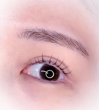 マツエク・マツパ Violet Essenceの眉毛・アイブロウイメージ