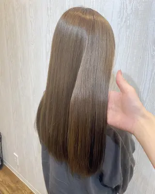 セミロング カラー パーマ TELA HAIR 副代表 岡田のヘアスタイル