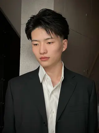 ショート パーマ メンズ 岩城 滉成のヘアスタイル