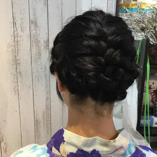 ヘアアレンジ embrace エンブレイスのヘアスタイル
