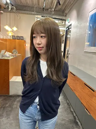 ロング カラー NEELU otoのヘアスタイル