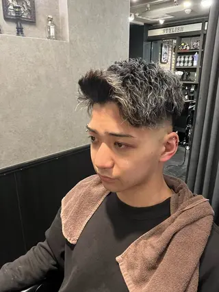 ショート ヤマザキ ユキヤのヘアスタイル