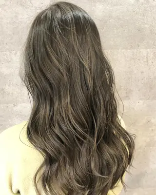ロング カラー 髪質改善で 憧れの潤艶美髪にのヘアスタイル