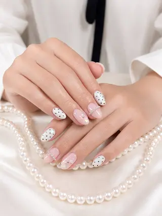 ミディアム カラー YING Nail🐶のネイルデザイン