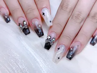 ネイル 🎀M nails✨ ビューティーのネイルデザイン
