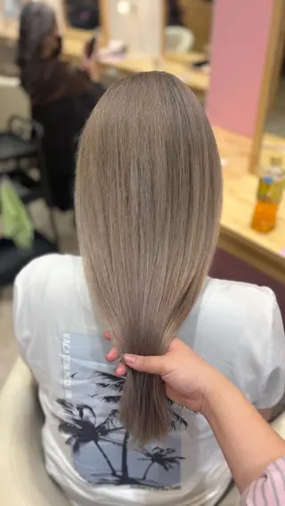 ロング カラー 🎀ブリーチ 🌈デザイン♡BoNのヘアスタイル