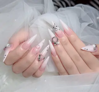 ネイル Lenie Nail Salonのネイルデザイン