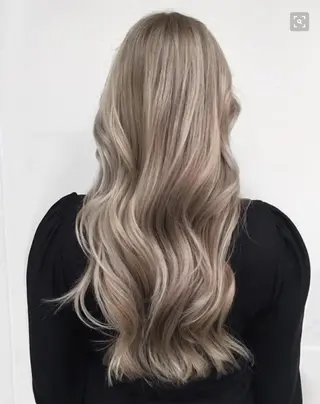 ロング カラー パーマ 大阪レミーエクステ チビ編み込みのヘアスタイル