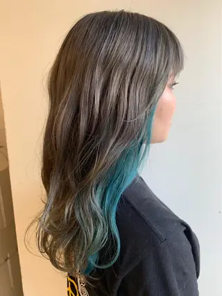 セミロング カラー Sol plusのヘアスタイル
