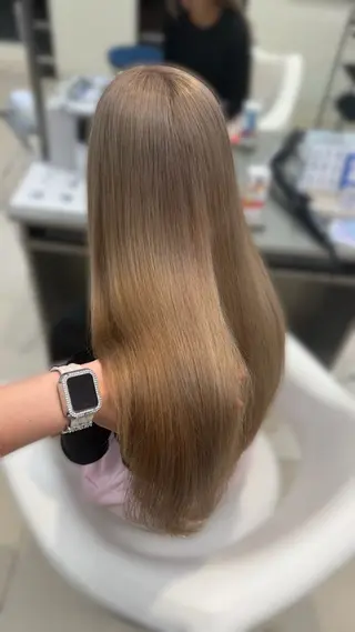 ロング 水戸/ブリーチカラー 中山りくのヘアスタイル