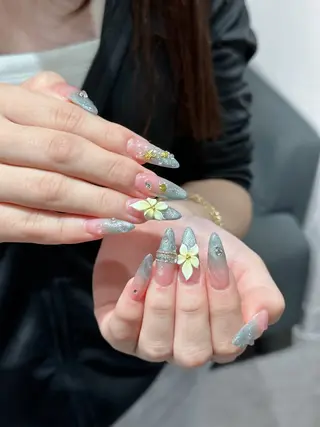 ネイル Eli Muse 新宿ネイルのネイルデザイン