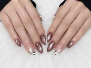 ネイル Bianca 川口 miyu ☘︎︎⋆͛のネイルデザイン