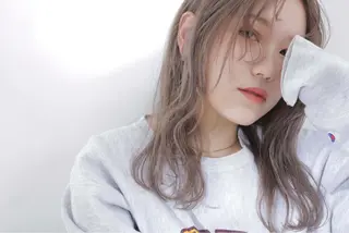 ミディアム しもかわ かほのヘアスタイル