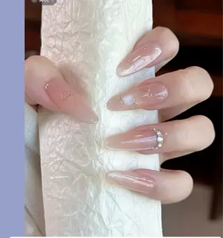 ネイル LienBeauty 柒月のネイルデザイン