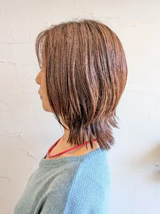 ミディアム カラー 🔸艶ボブ/レイヤー ︎ ✂つちや🔸のヘアスタイル