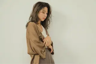マツエク・マツパ 谷 なづきのヘアスタイル