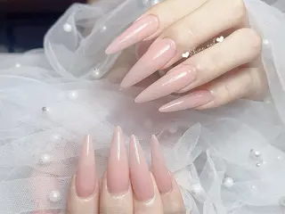 ネイル サイナ🎀 長さだし&デザインのネイルデザイン