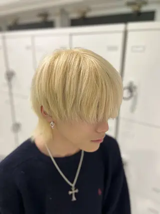 カラー メンズ ハイトーンカラー 🦄レイヤーカットのヘアスタイル