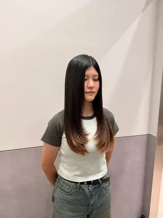 ロング 美髪矯正×レイヤー 🫧鷹司郎のヘアスタイル