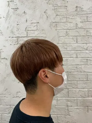 ショート カラー メンズ ブリーチ特化 ハイトーンRYOYAのヘアスタイル