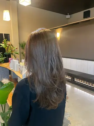 ロング 青木 紗耶のヘアスタイル