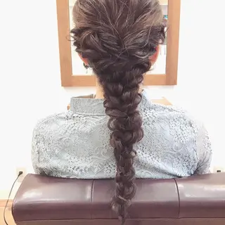 セミロング ヘアアレンジ 秋谷 伸江のヘアスタイル