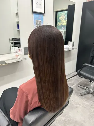 ロング アルター市川 いづみのヘアスタイル