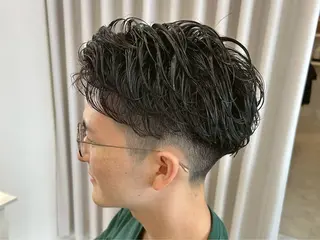 ショート センターパート 韓国ヘア・綾也のヘアスタイル