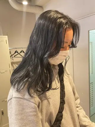 ロング カラー 抜け感レイヤー︴ ニュアンスカラーのヘアスタイル