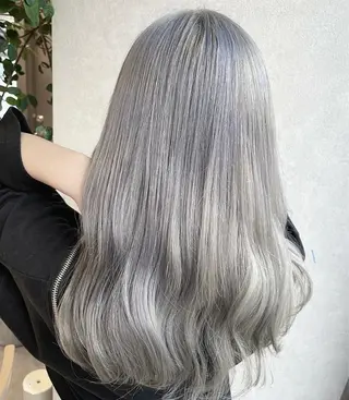 ロング カラー ヘアアレンジ YUI𓍯ｴｸｽﾃ /ﾆｭｱﾝｽｶﾗｰのヘアスタイル