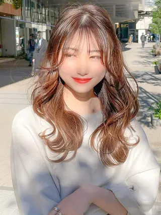 ミディアム レイヤーカット 小山 悠のヘアスタイル